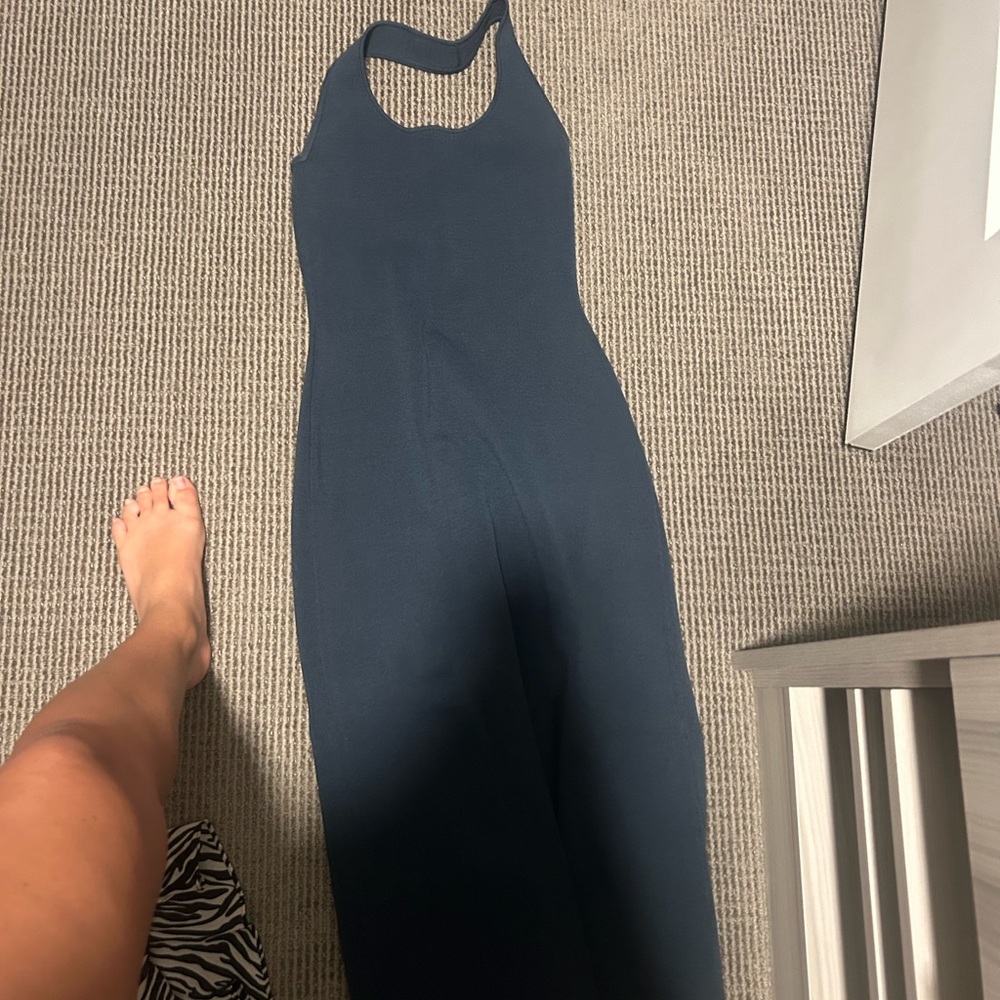 Elegant Navy Blue Sleeveless Dress